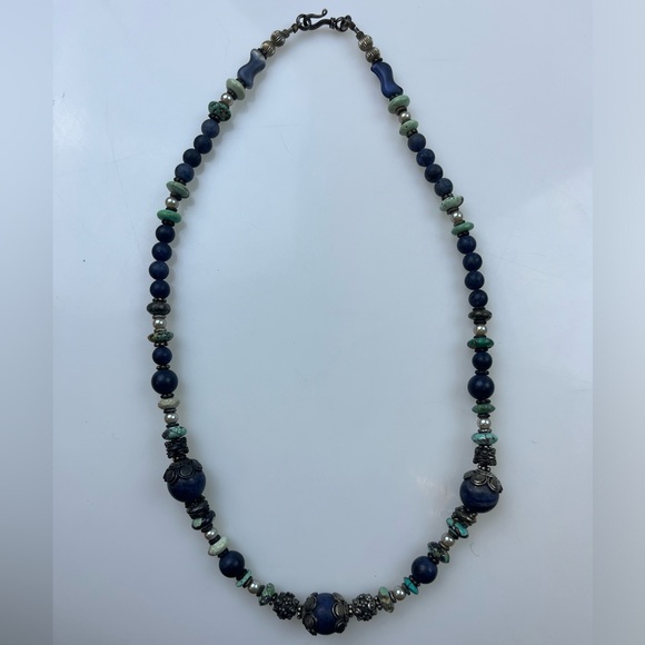 Beaded Gorgeous Statement Necklace HR12-11 - Picture 4 of 4